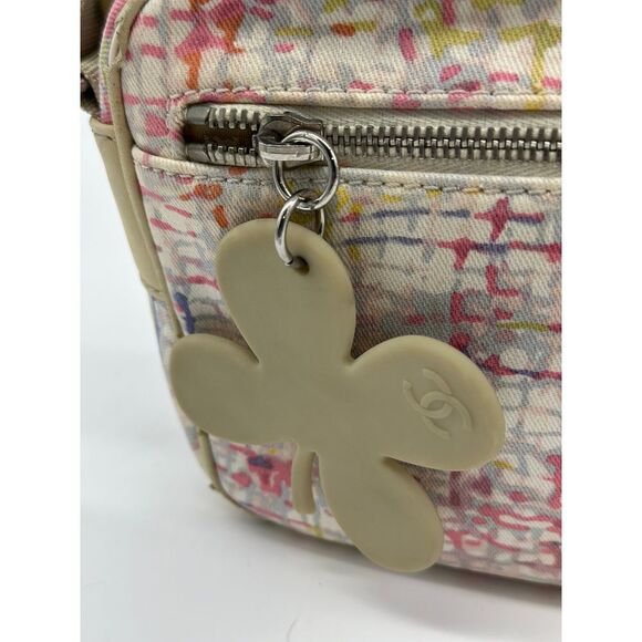 Chanel Beige Lucky Clover Collection Camera Bag Crossbody! - Picture 3 of 11